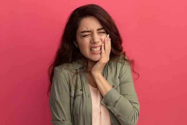 آیا عفونت دندان باعث سرگیجه میشود؟